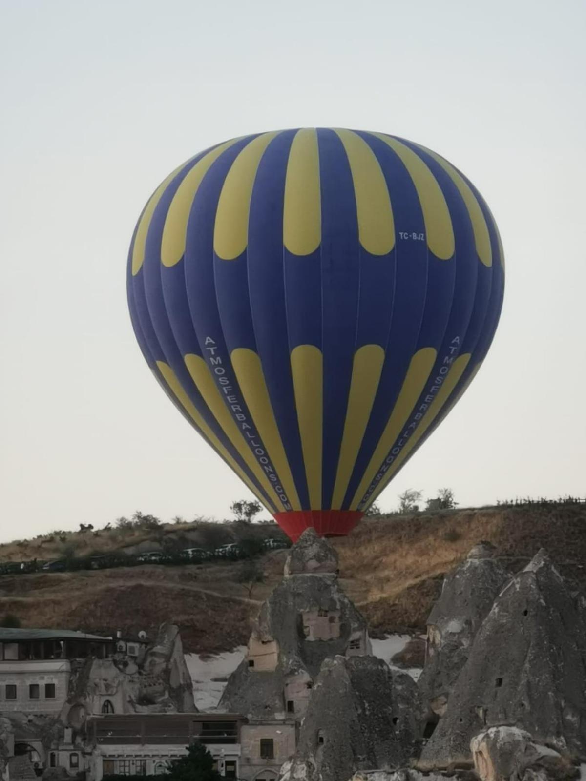 Falcon Cave Отель