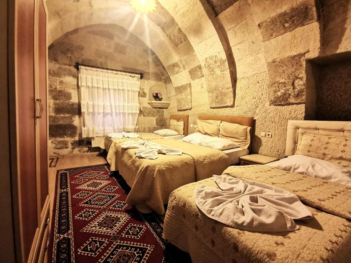 Отель Falcon Cave 2*