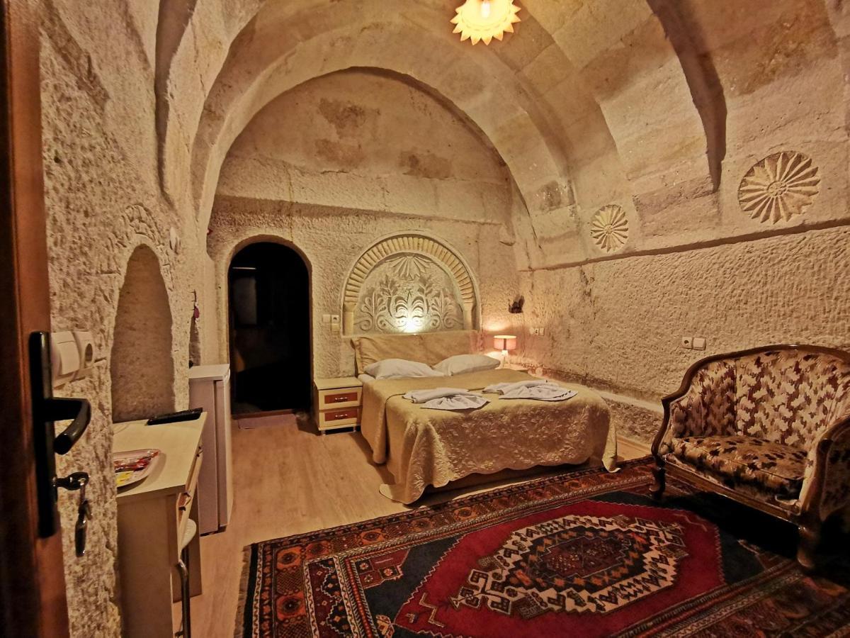 Falcon Cave Гореме